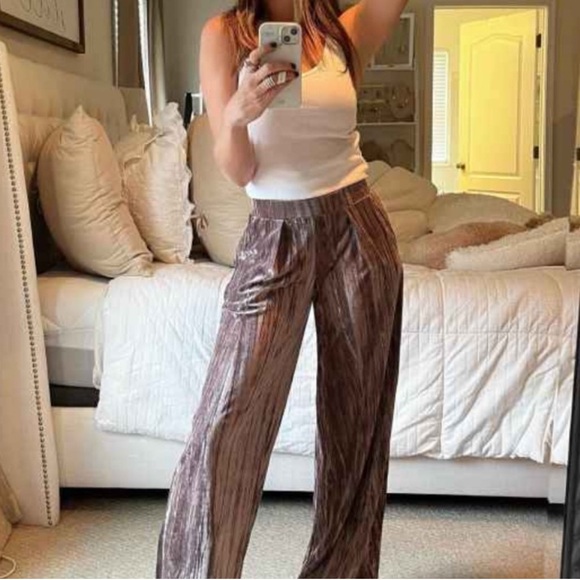 a new day Women's Mauve Velvet Wide Leg Pants Small - Picture 2 of 8